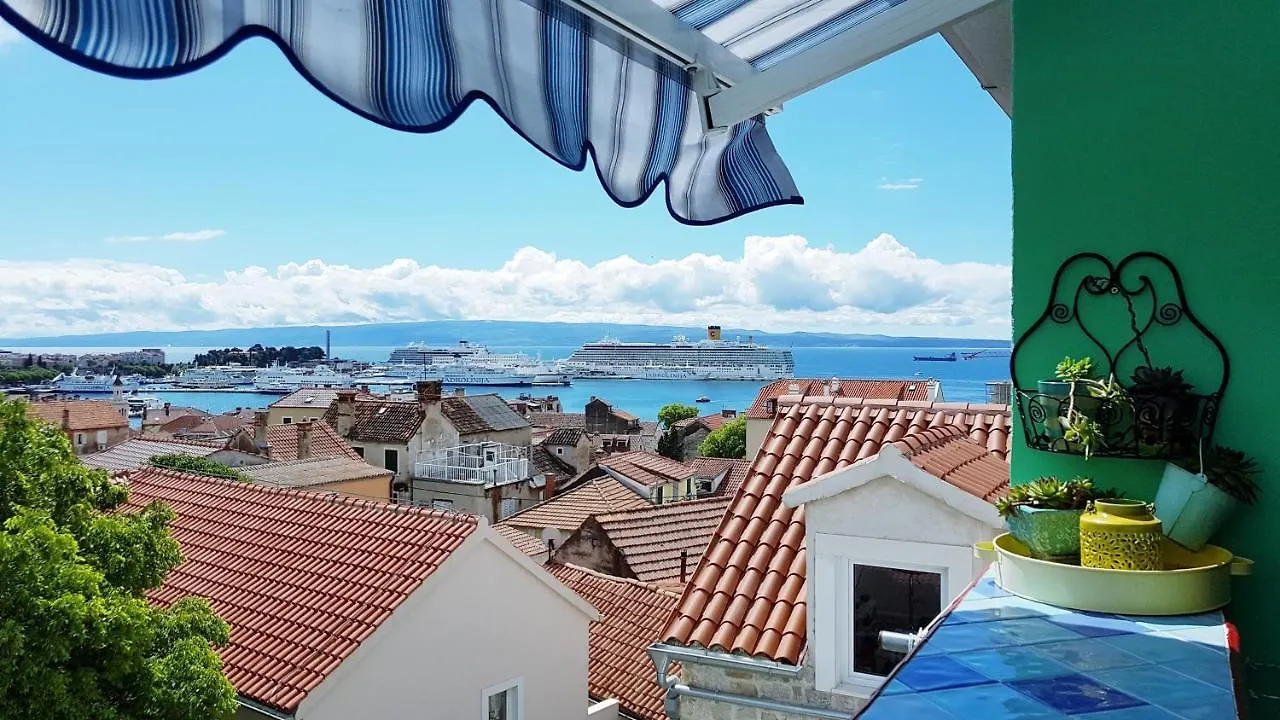 Blue Dreams Apartments In The Old Town With A Sea View Split