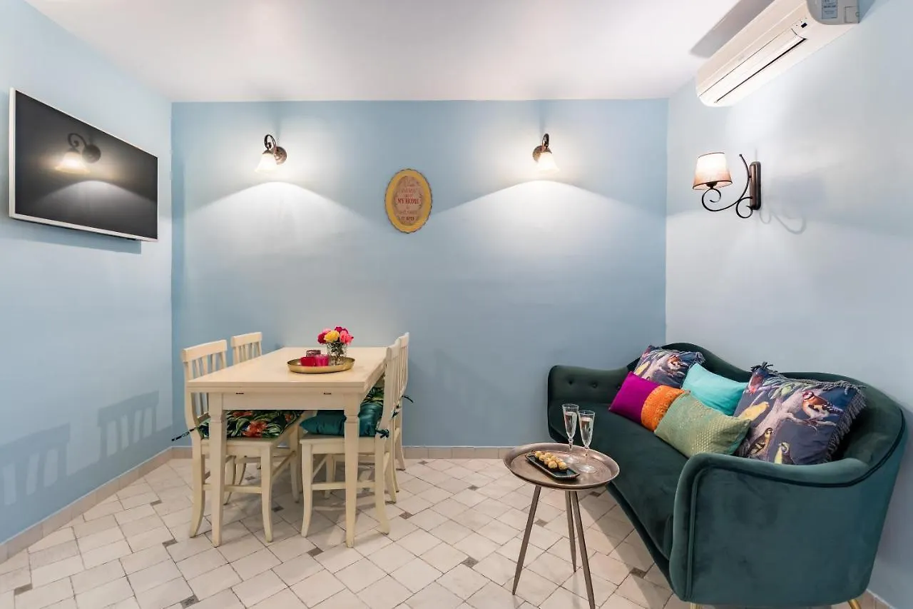 Blue Dreams Apartments In The Old Town With A Sea View Split